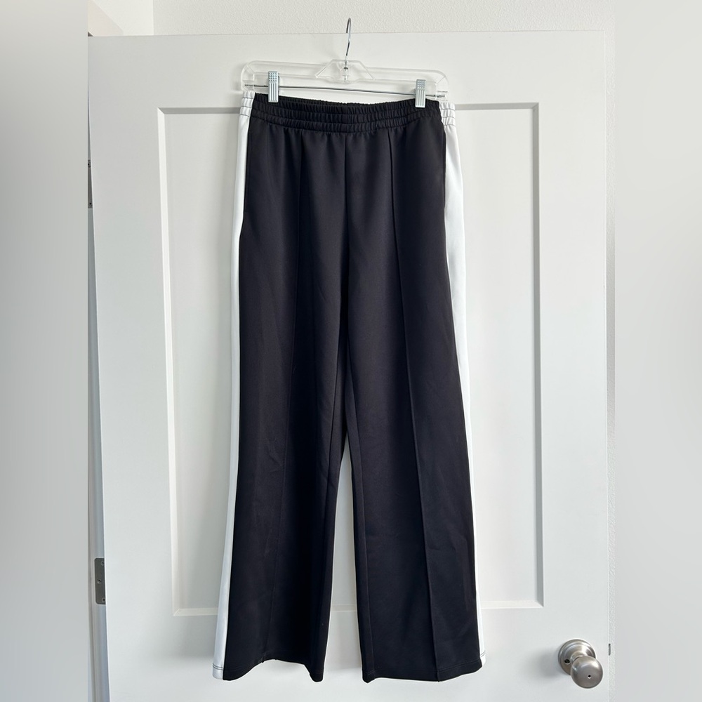 Sincerely Jules Black comfy work pants with white stripe down side- size L
